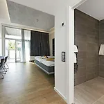 Lejlighedshotel Living 4*