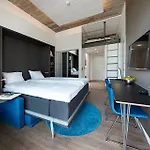 Living Lägenhetshotell 4*