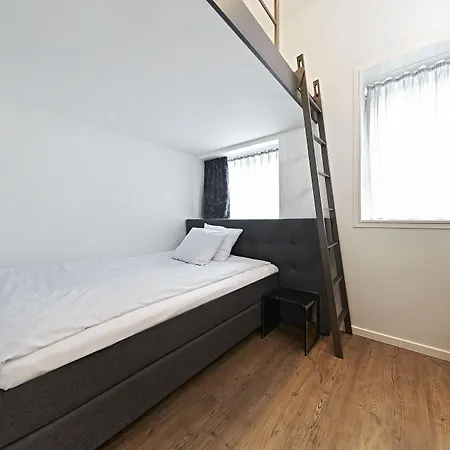 Apartmanhotel Living 4*