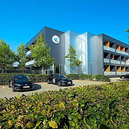 Living Aparthotel