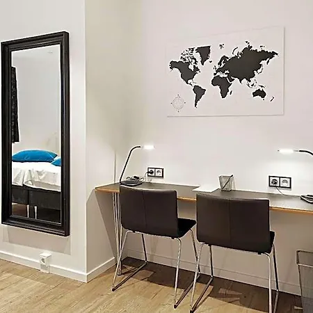 Living Aparthotel