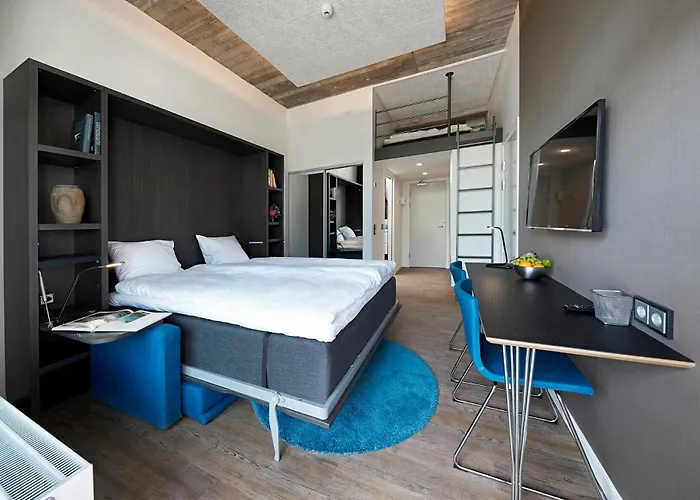 Living Apartmanhotel 4*